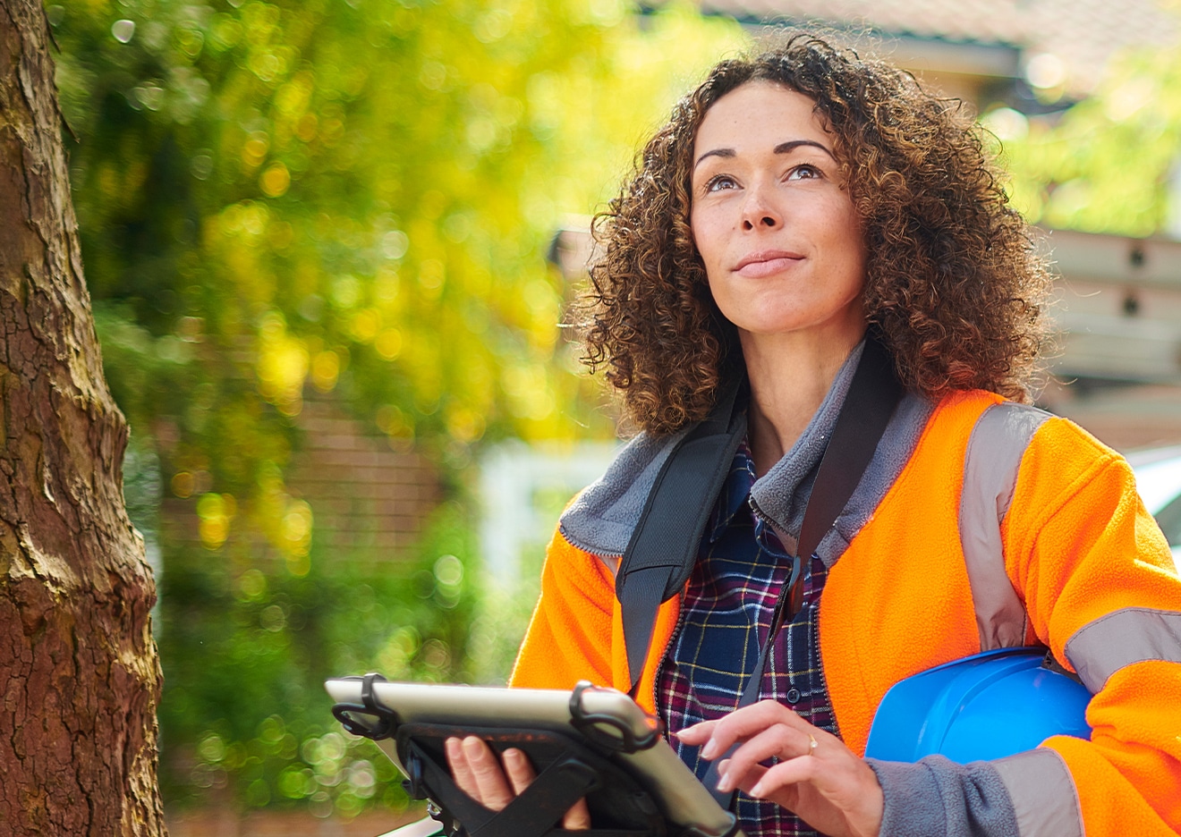 female field service with tablet